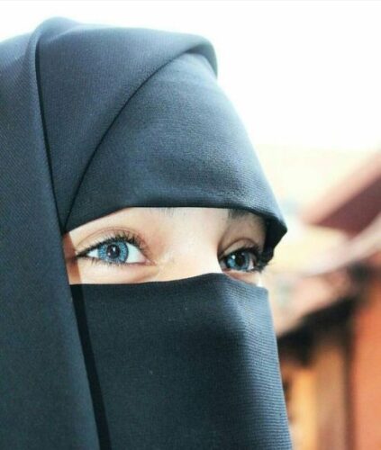 كويتية اعيش في الدنمارك ابحث عن زوج مسلم للتعارف و الزواج مع رقم الهاتف